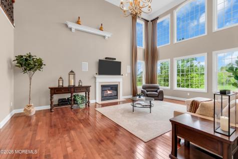 4 Ridgeview Way Allentown NJ 08501
