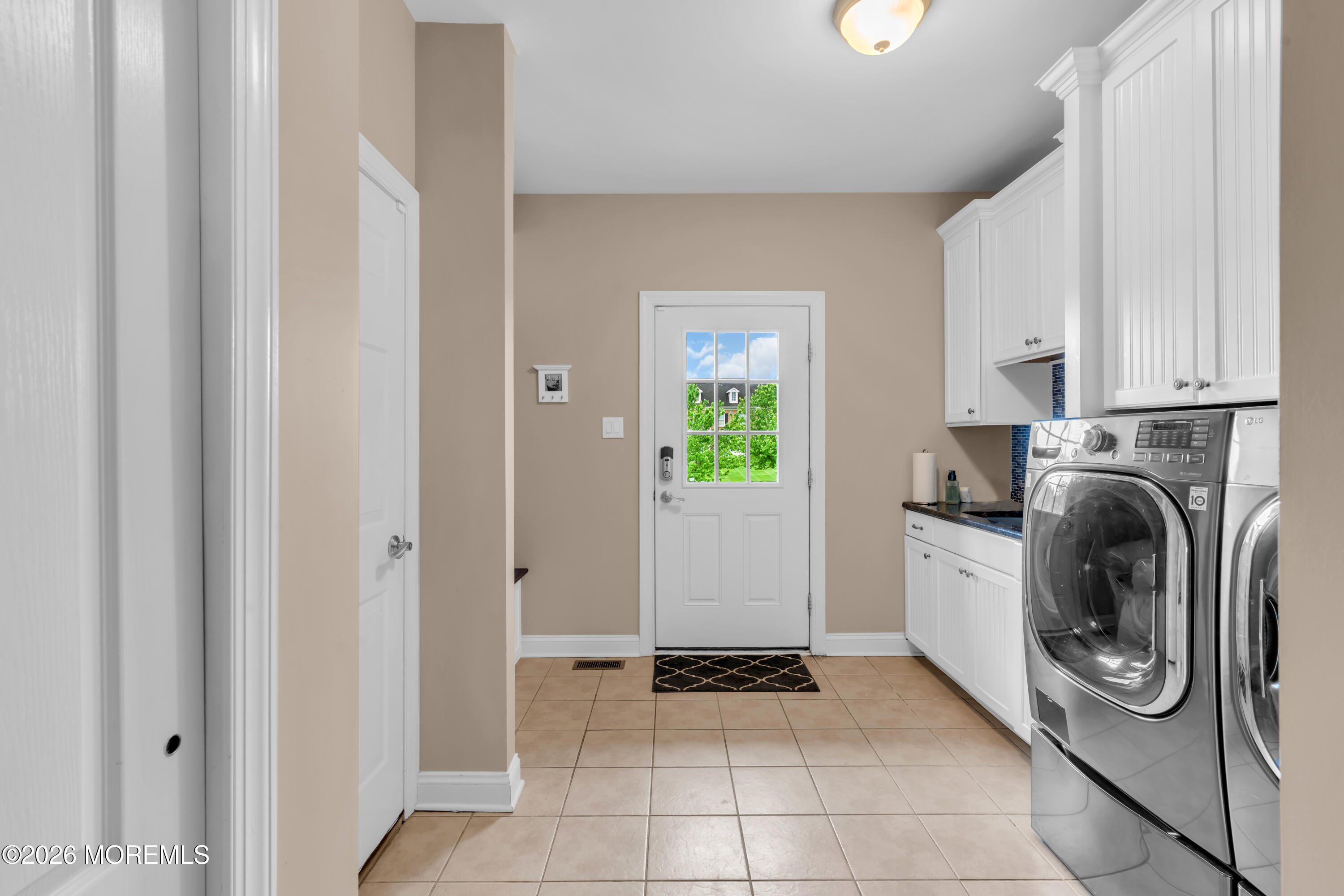 4 Ridgeview Way Allentown NJ 08501