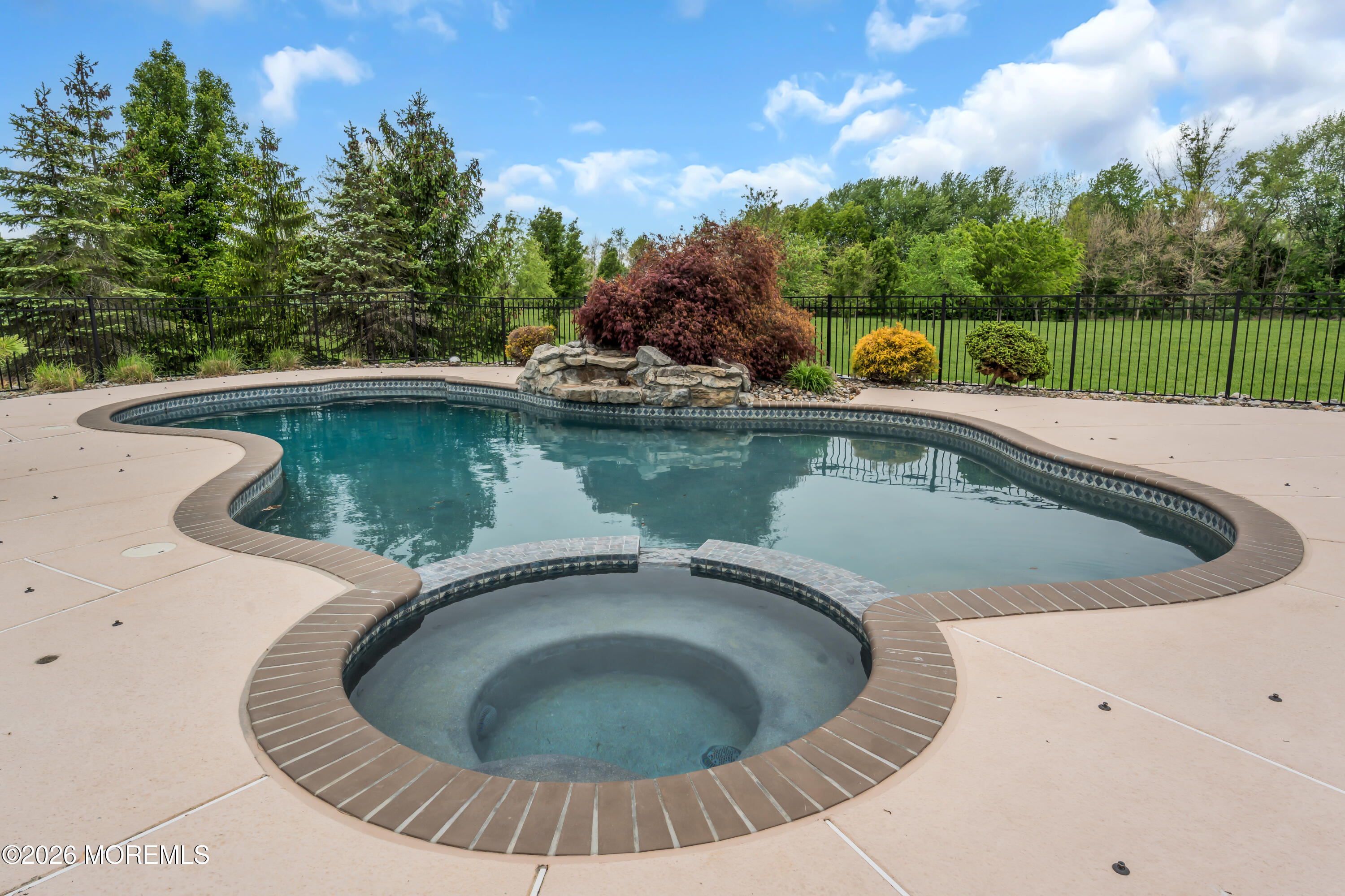 4 Ridgeview Way Allentown NJ 08501