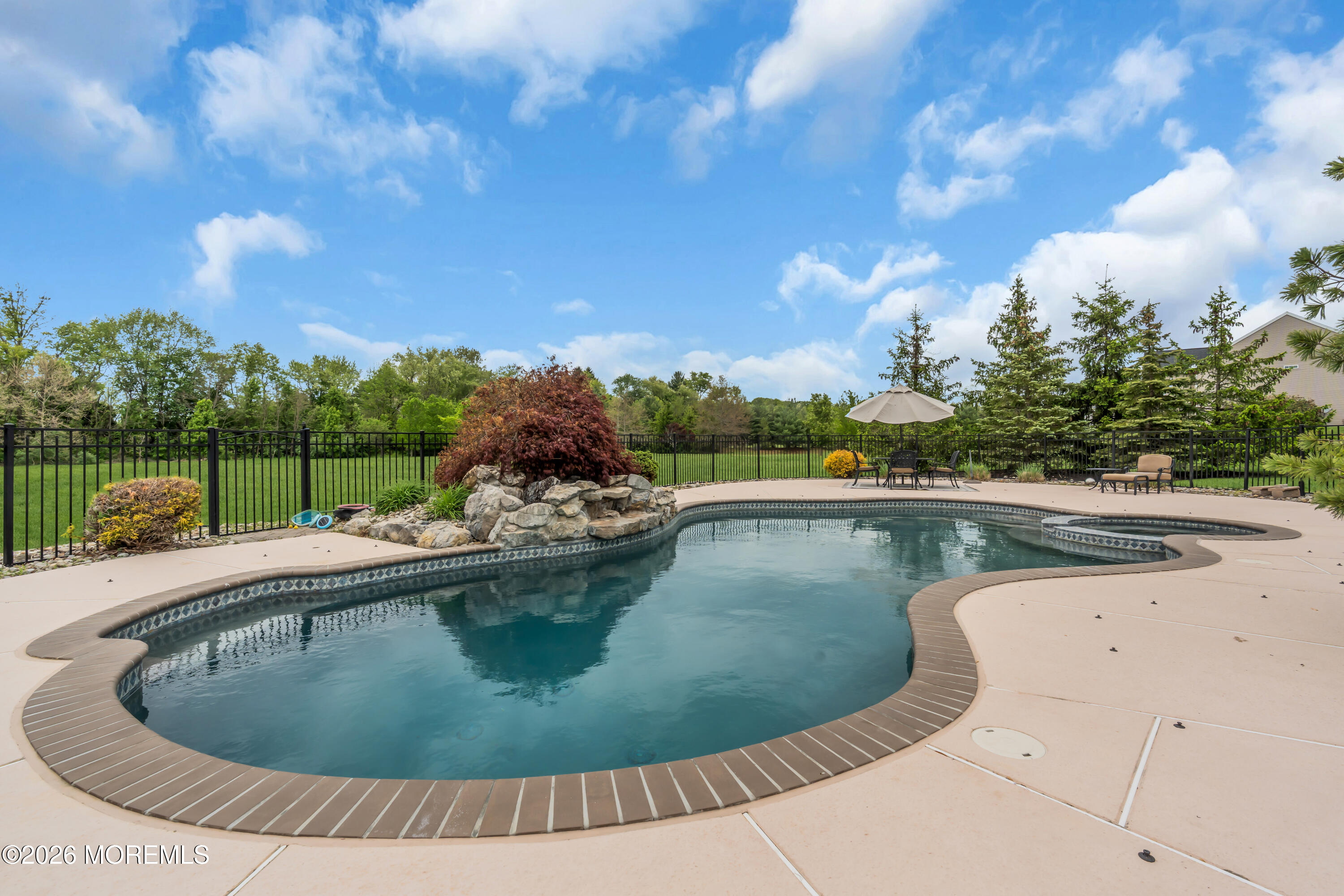 4 Ridgeview Way Allentown NJ 08501