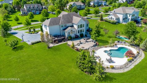 4 Ridgeview Way Allentown NJ 08501