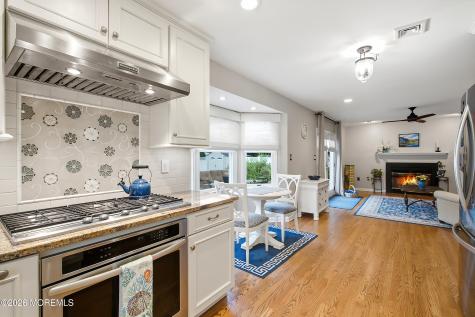 92 Meadow Drive Shrewsbury Boro NJ 07702