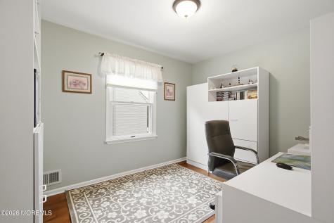 92 Meadow Drive Shrewsbury Boro NJ 07702