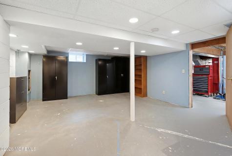 92 Meadow Drive Shrewsbury Boro NJ 07702