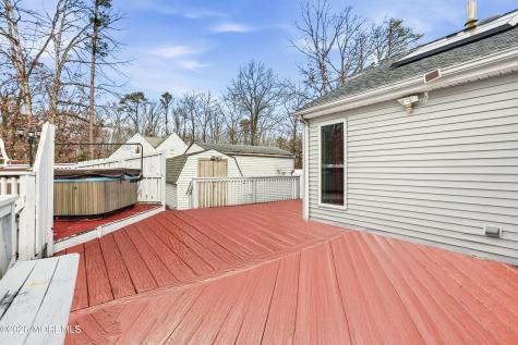 592 Ollie Burke Road Jackson NJ 08527