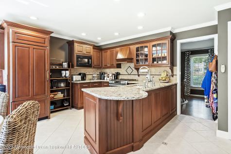5 Pirates Cove Road Little Silver NJ 07739