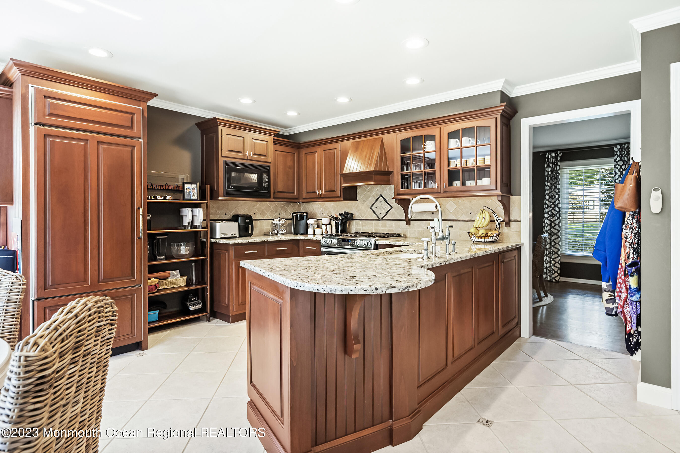 5 Pirates Cove Road Little Silver NJ 07739