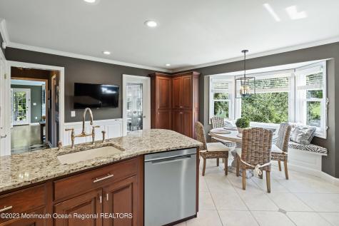5 Pirates Cove Road Little Silver NJ 07739