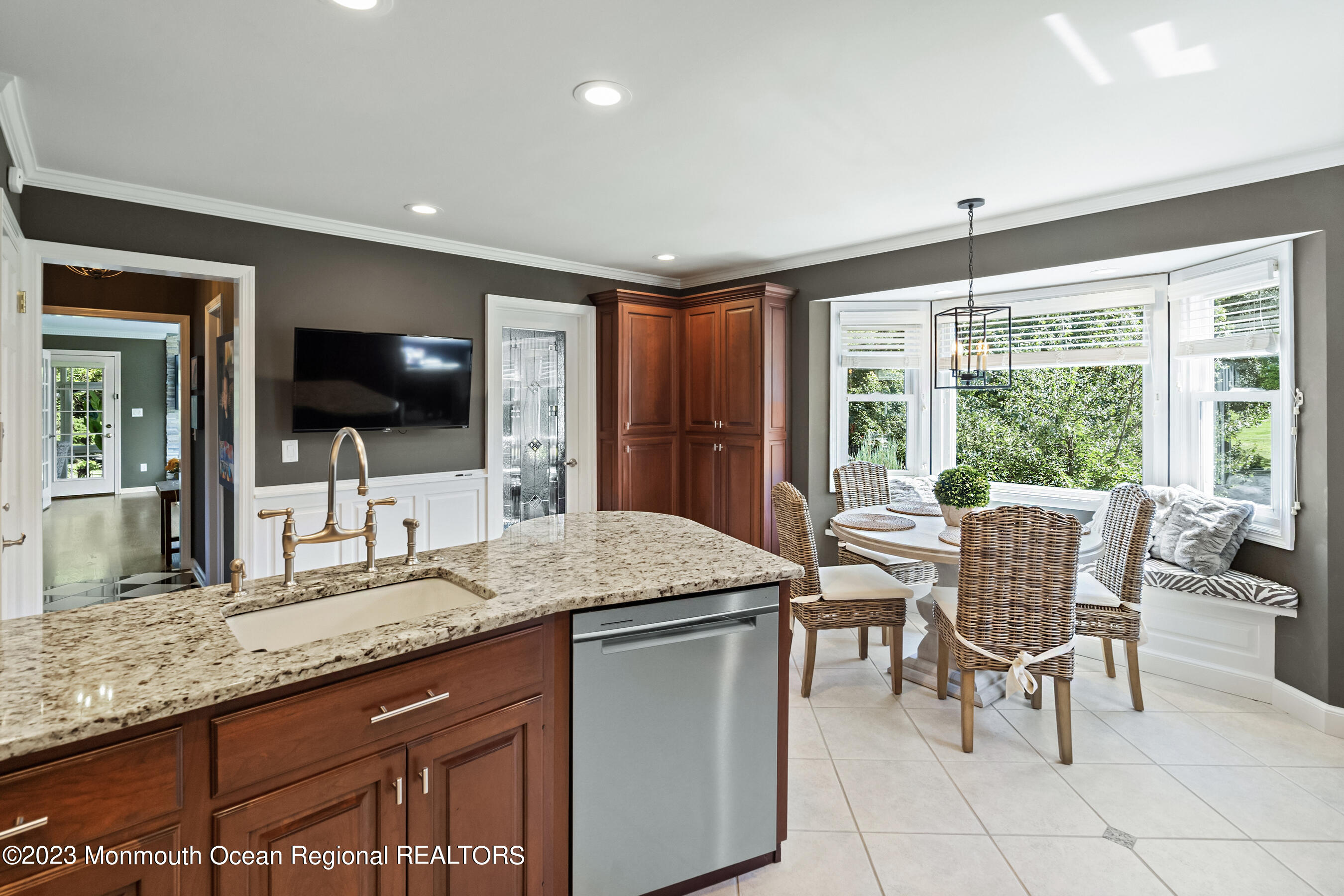 5 Pirates Cove Road Little Silver NJ 07739