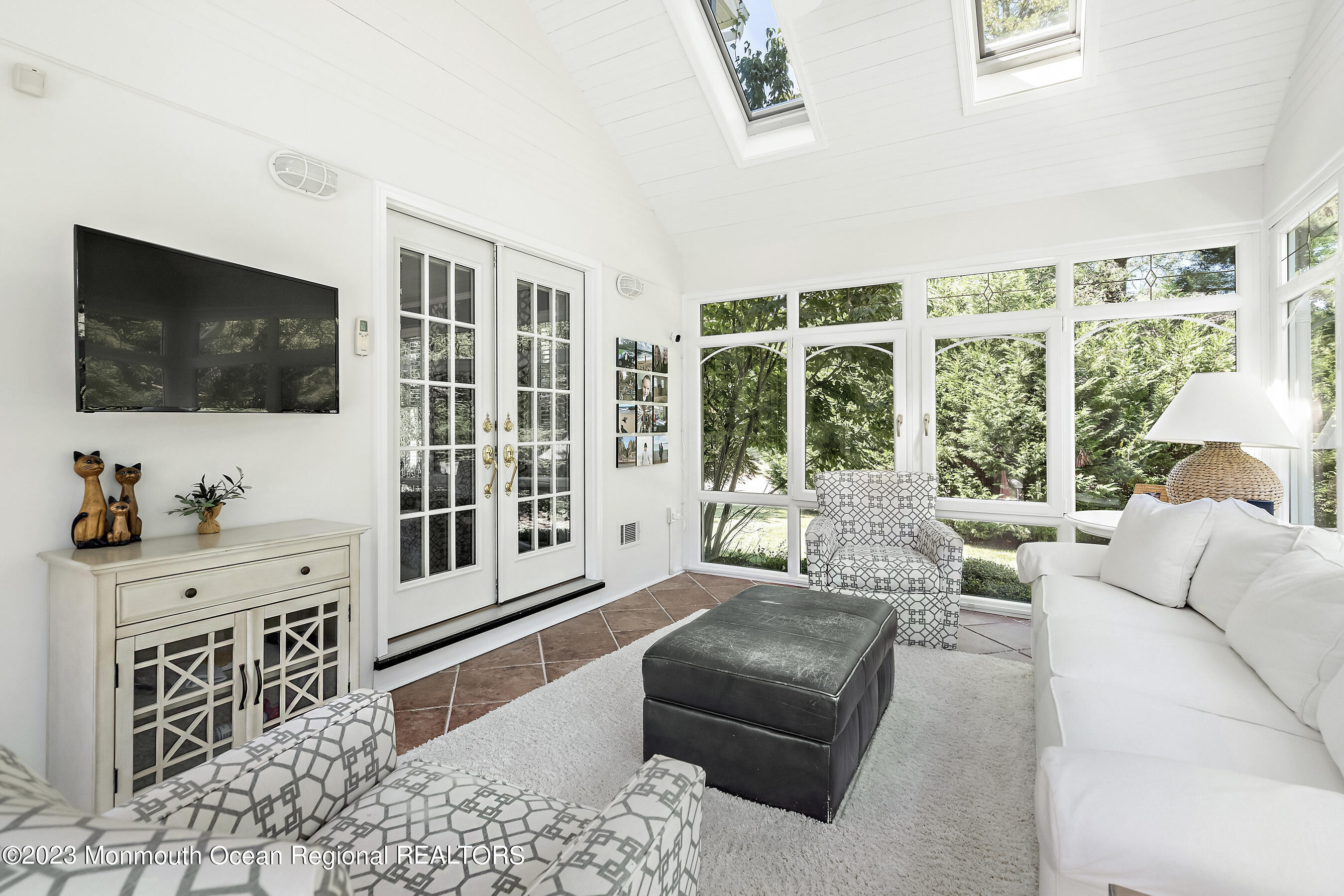 5 Pirates Cove Road Little Silver NJ 07739