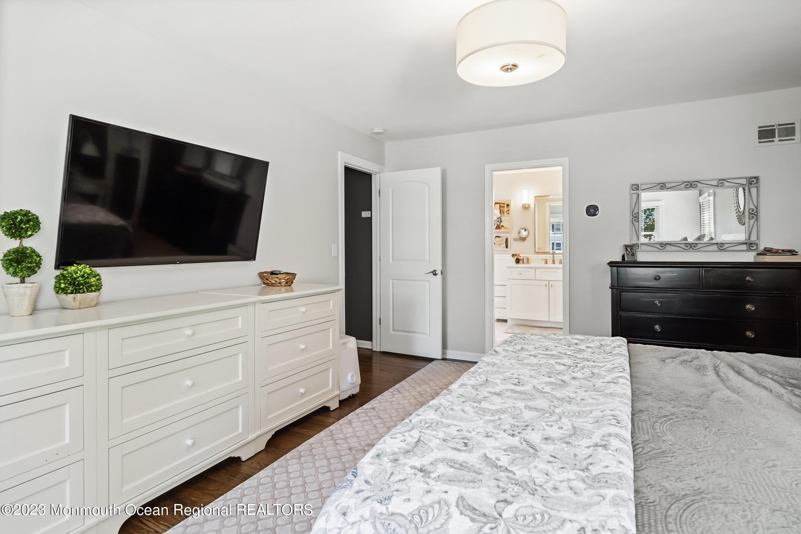 5 Pirates Cove Road Little Silver NJ 07739