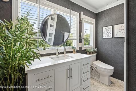 5 Pirates Cove Road Little Silver NJ 07739