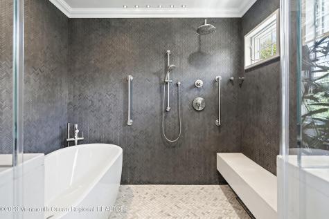 5 Pirates Cove Road Little Silver NJ 07739