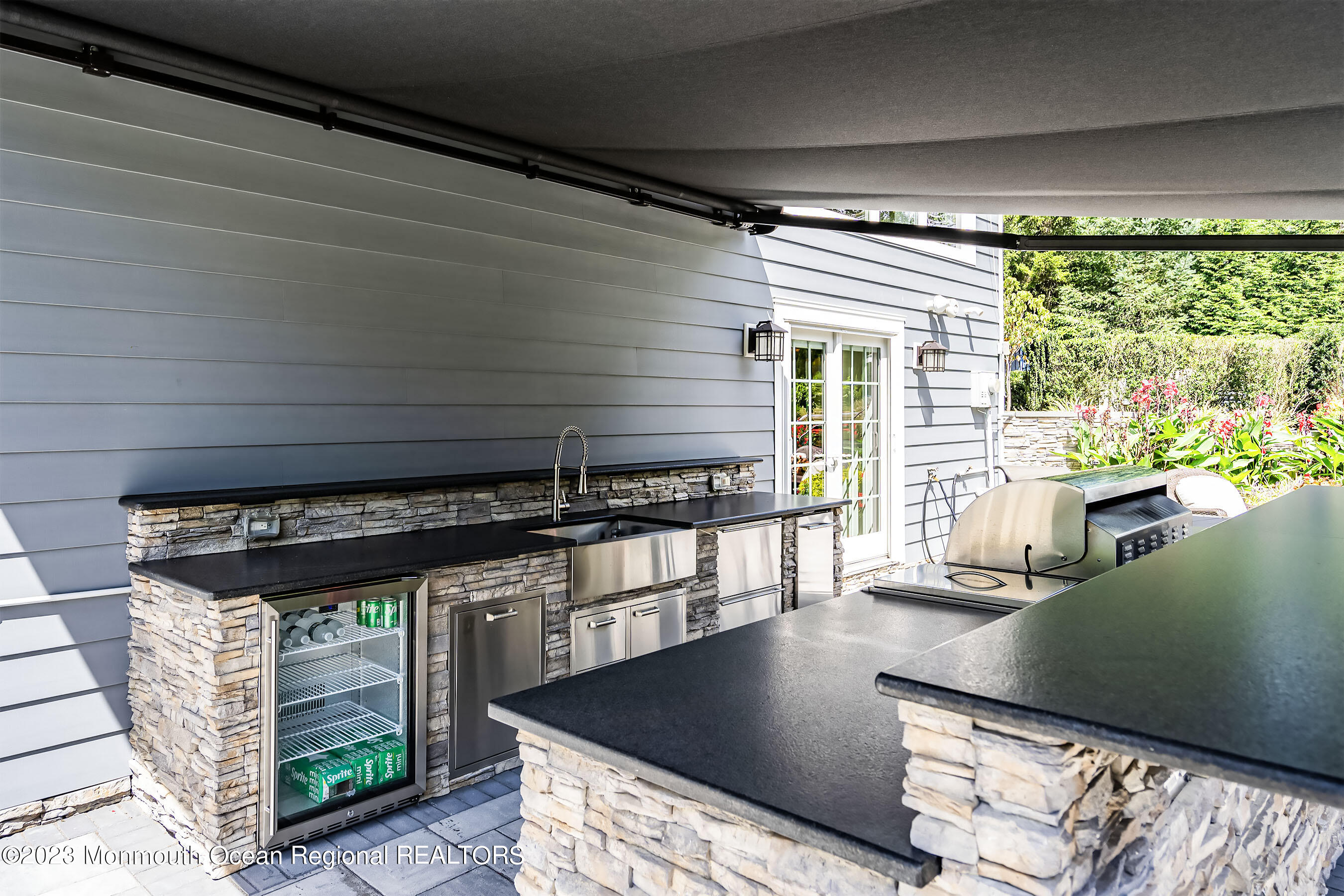 5 Pirates Cove Road Little Silver NJ 07739