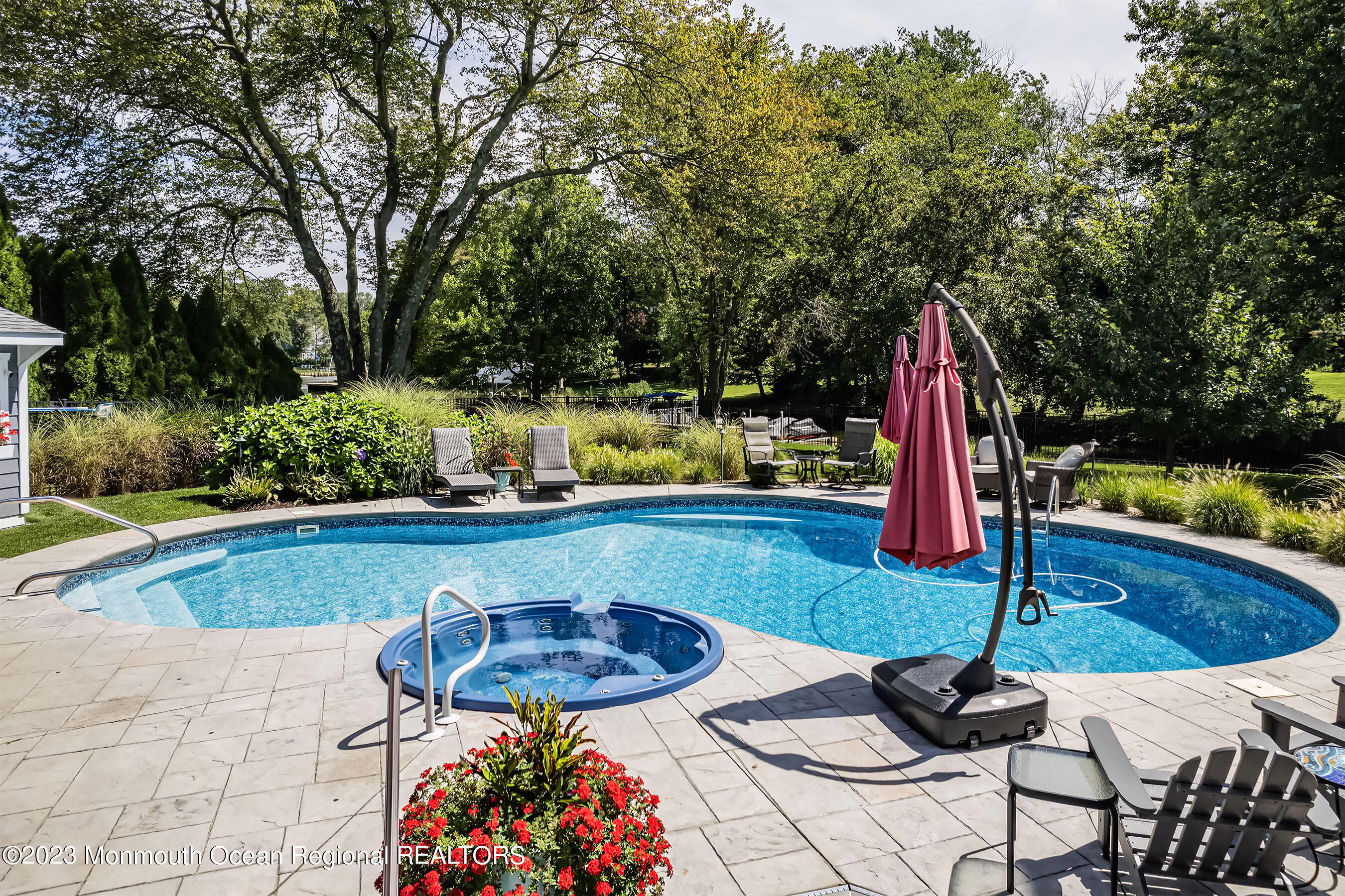 5 Pirates Cove Road Little Silver NJ 07739