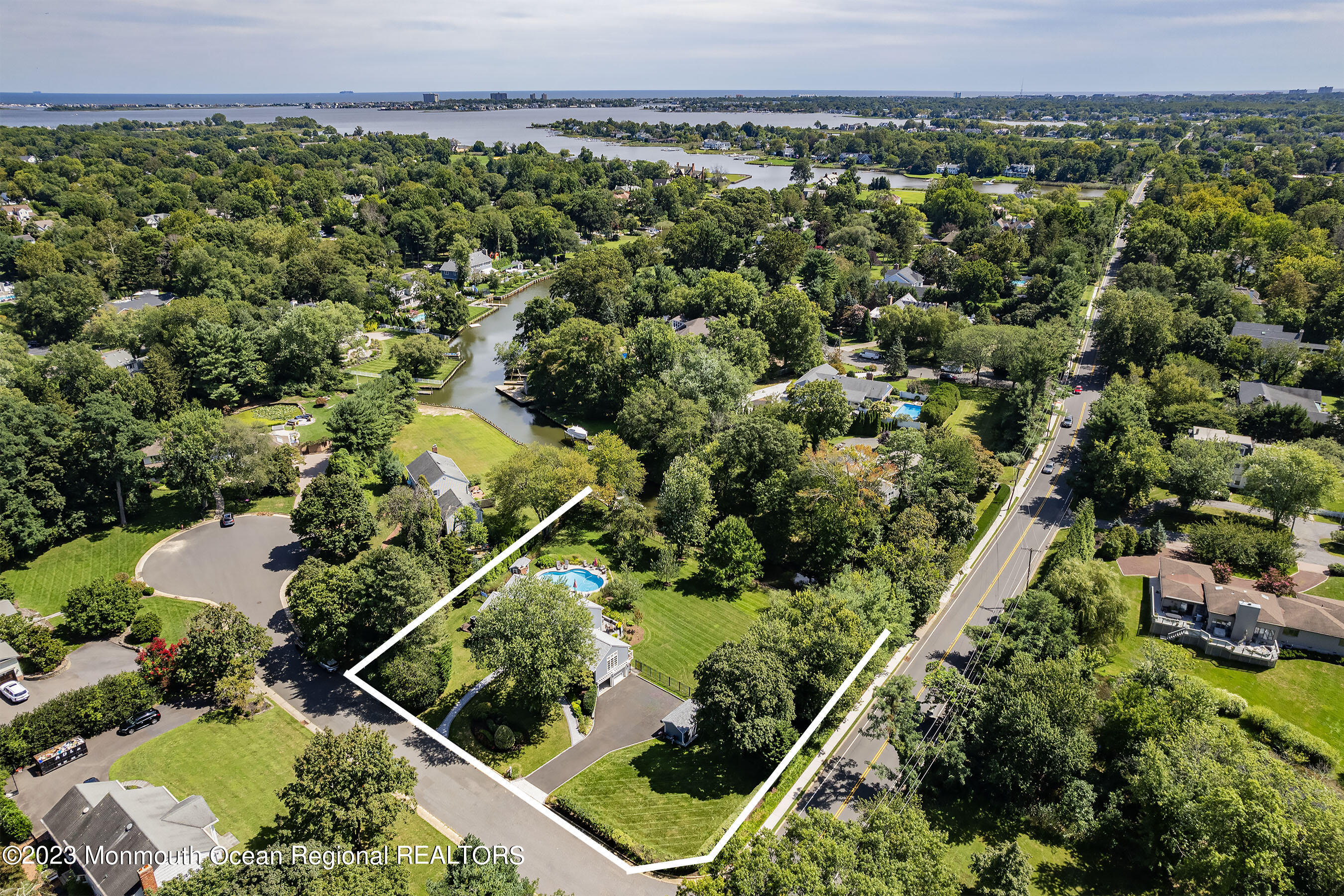 5 Pirates Cove Road Little Silver NJ 07739