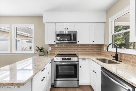 16D Spring Street Whiting NJ 08759