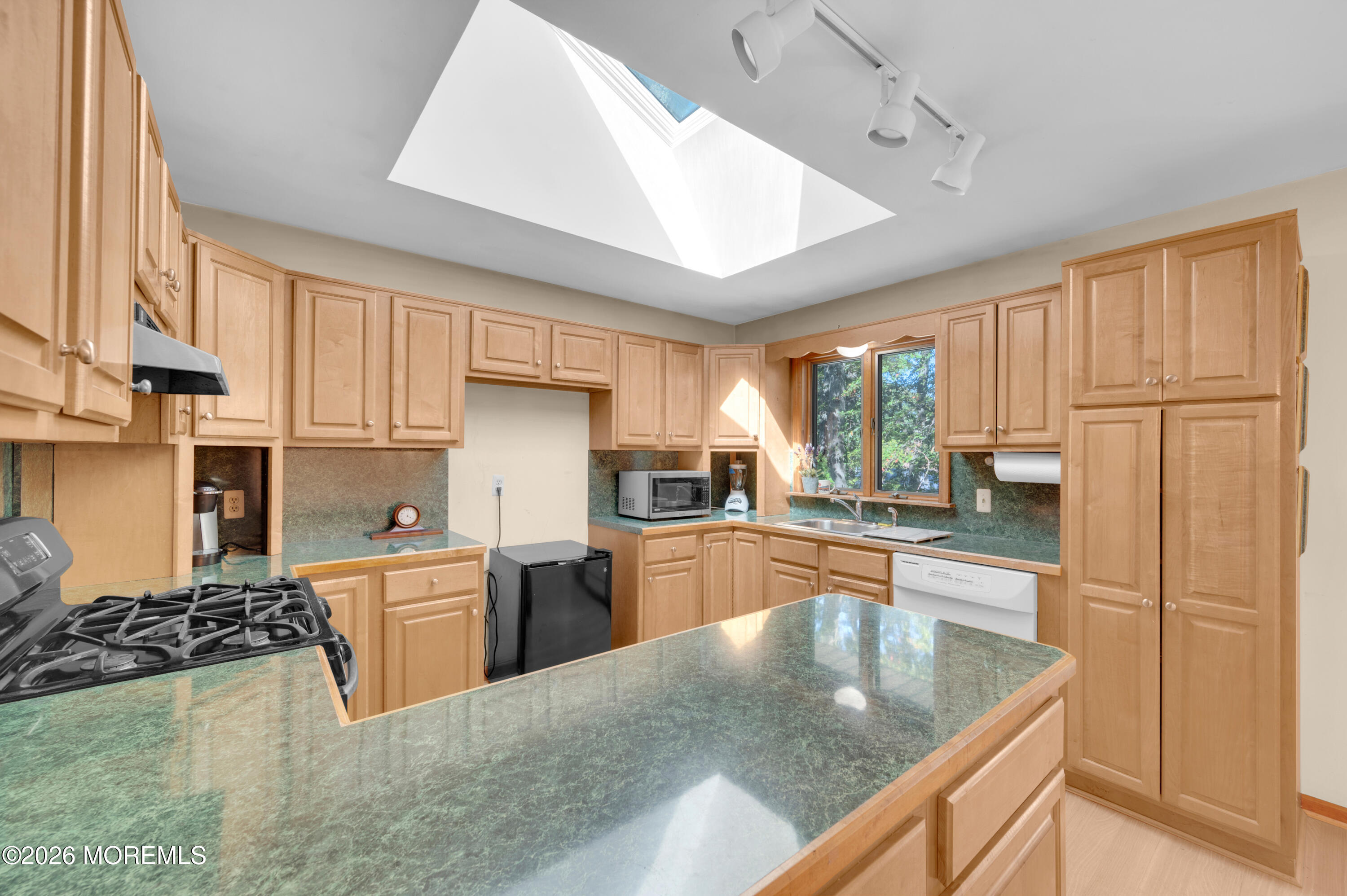 127 Arnold Place Neptune Township NJ 07753