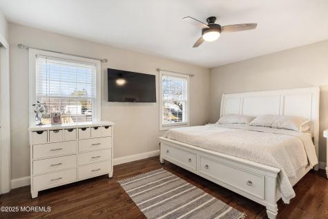 323 Suburban Drive Toms River NJ 08753