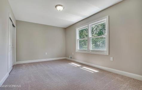 323 Suburban Drive Toms River NJ 08753