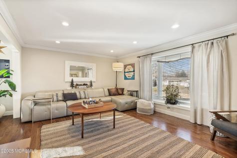323 Suburban Drive Toms River NJ 08753