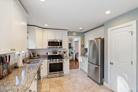 323 Suburban Drive Toms River NJ 08753