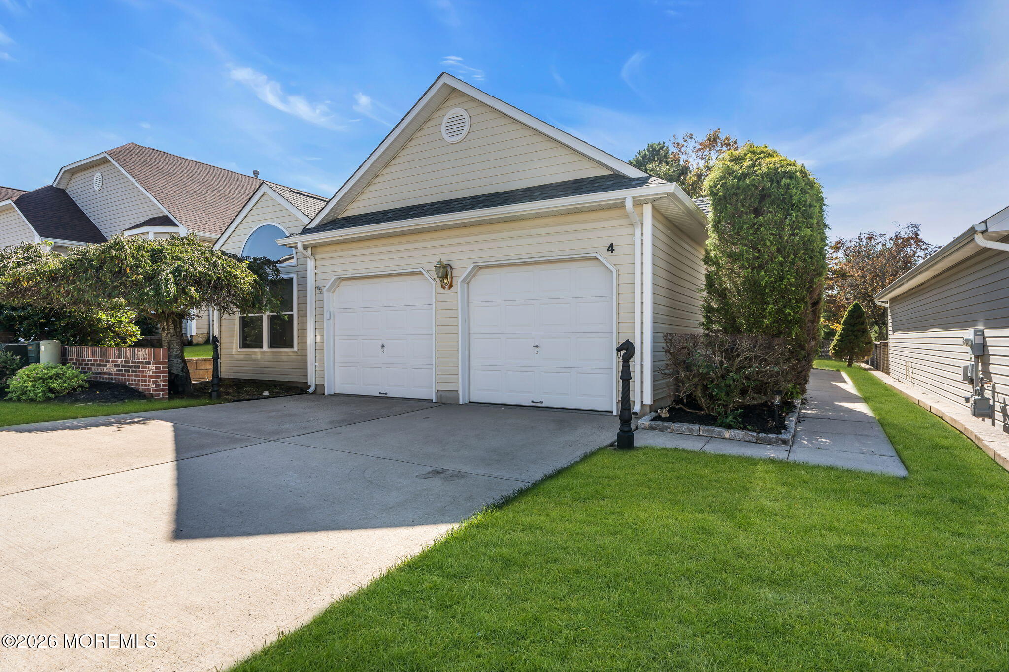 4 Woodburn Road Manahawkin NJ 08050