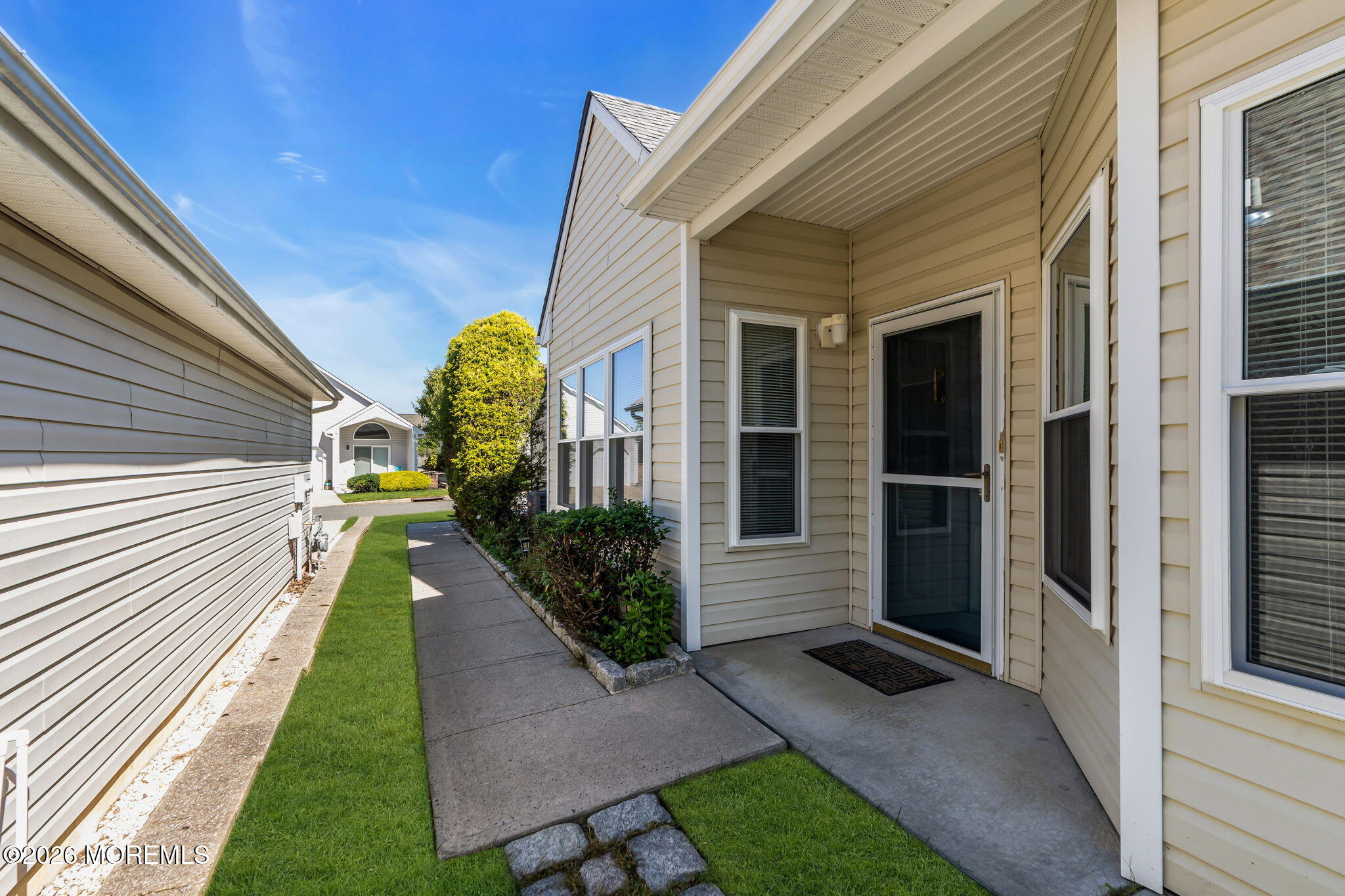 4 Woodburn Road Manahawkin NJ 08050