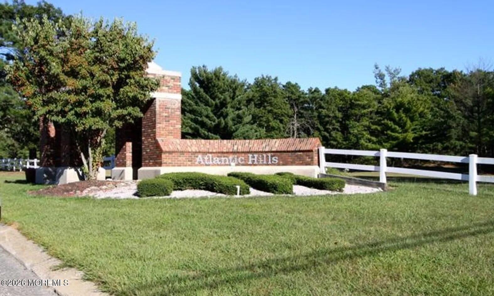 4 Woodburn Road Manahawkin NJ 08050