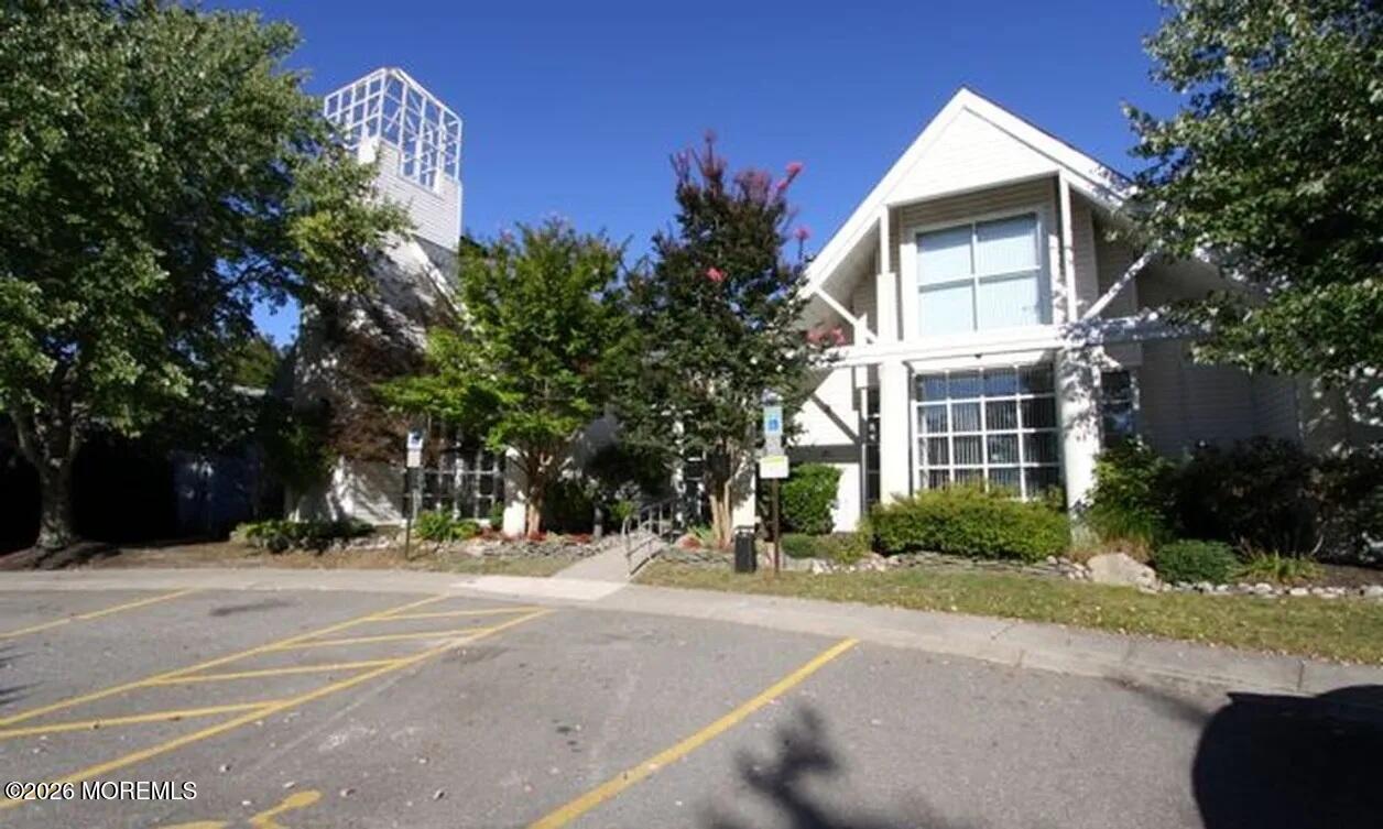 4 Woodburn Road Manahawkin NJ 08050