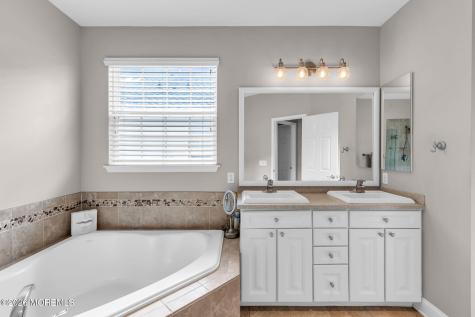 3 Breton Lane Manalapan NJ 07726