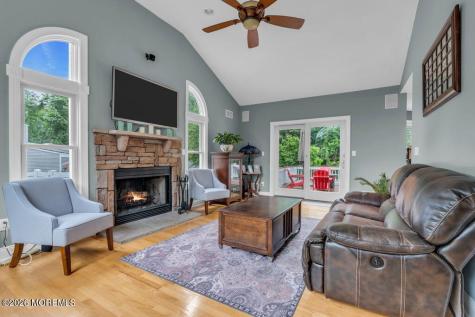 57 Nautilus Drive W Leonardo NJ 07737