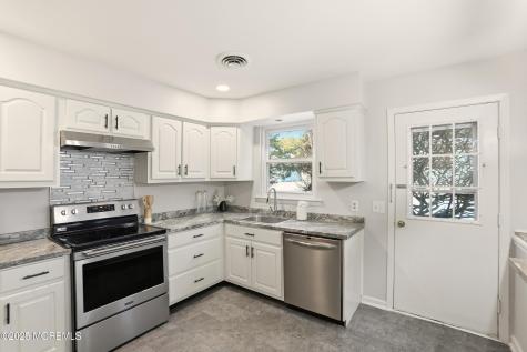 23B Portsmouth Street Whiting NJ 08759