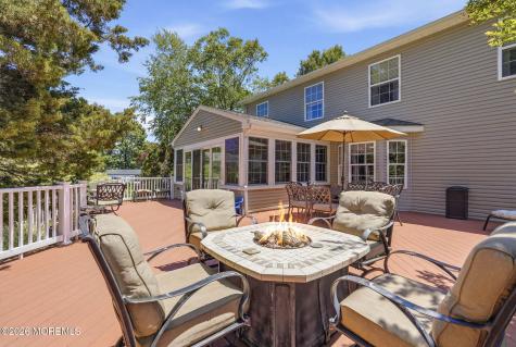 202 Veronica Court Lanoka Harbor NJ 08734