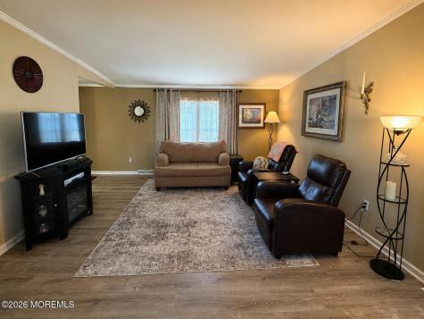 706 Evergreen Court Whiting NJ 08759