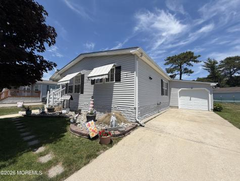 706 Evergreen Court Whiting NJ 08759