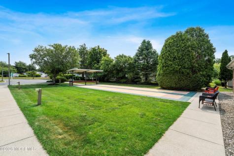 706 Evergreen Court Whiting NJ 08759