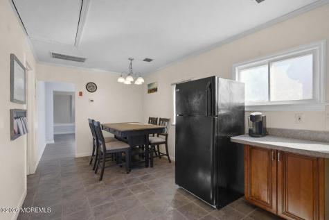 882 Woodmere Drive Cliffwood Beach NJ 07735