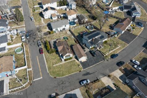 882 Woodmere Drive Cliffwood Beach NJ 07735
