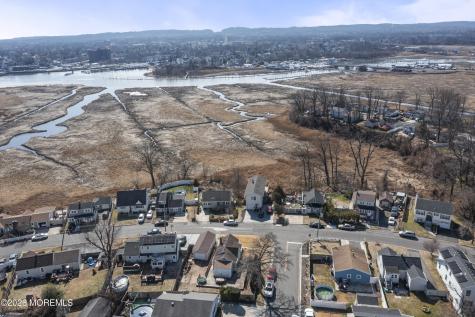 882 Woodmere Drive Cliffwood Beach NJ 07735