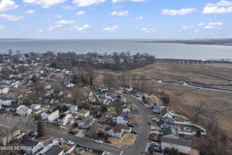 882 Woodmere Drive Cliffwood Beach NJ 07735