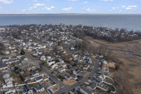 882 Woodmere Drive Cliffwood Beach NJ 07735