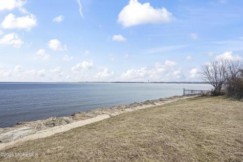882 Woodmere Drive Cliffwood Beach NJ 07735