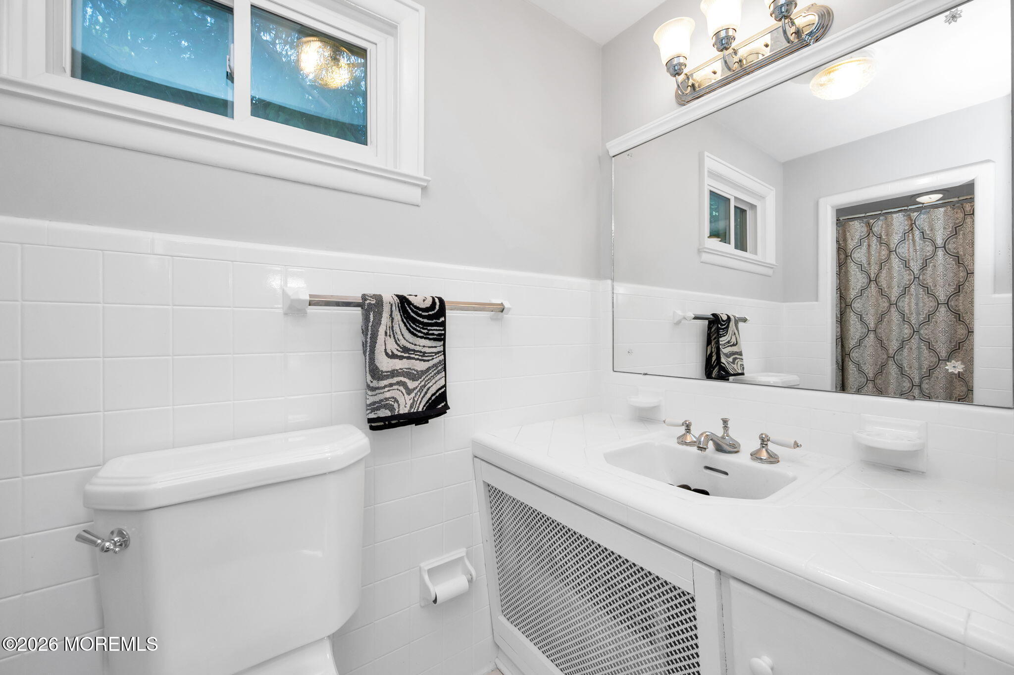 333 Sycamore Avenue Shrewsbury Boro NJ 07702