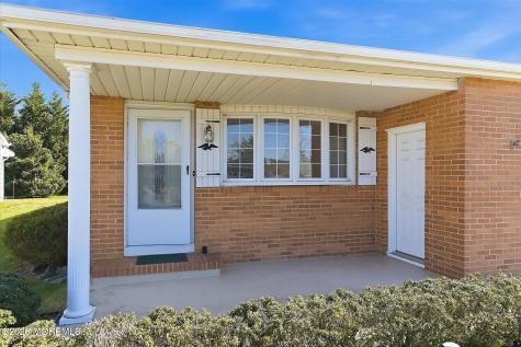 13 Bimini Drive Toms River NJ 08757