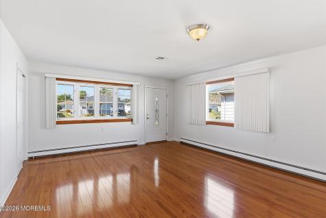 13 Bimini Drive Toms River NJ 08757