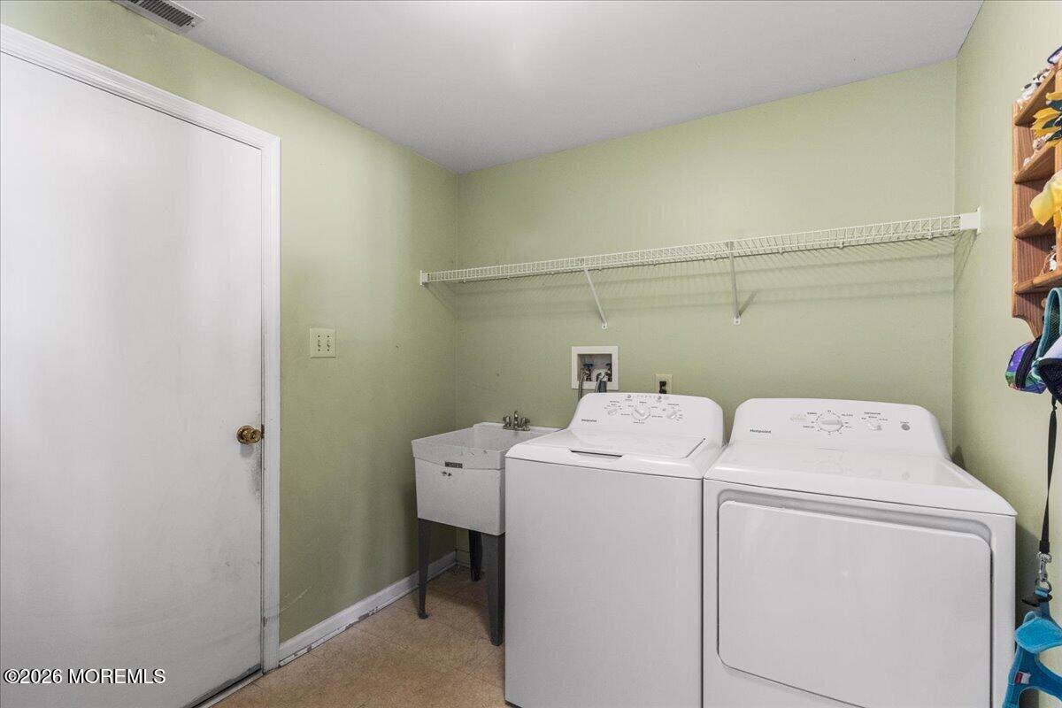 25 Paceview Drive Howell NJ 07731