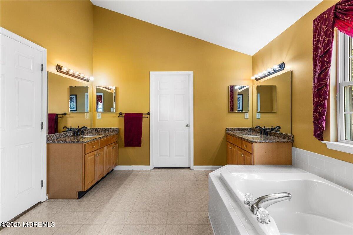 25 Paceview Drive Howell NJ 07731