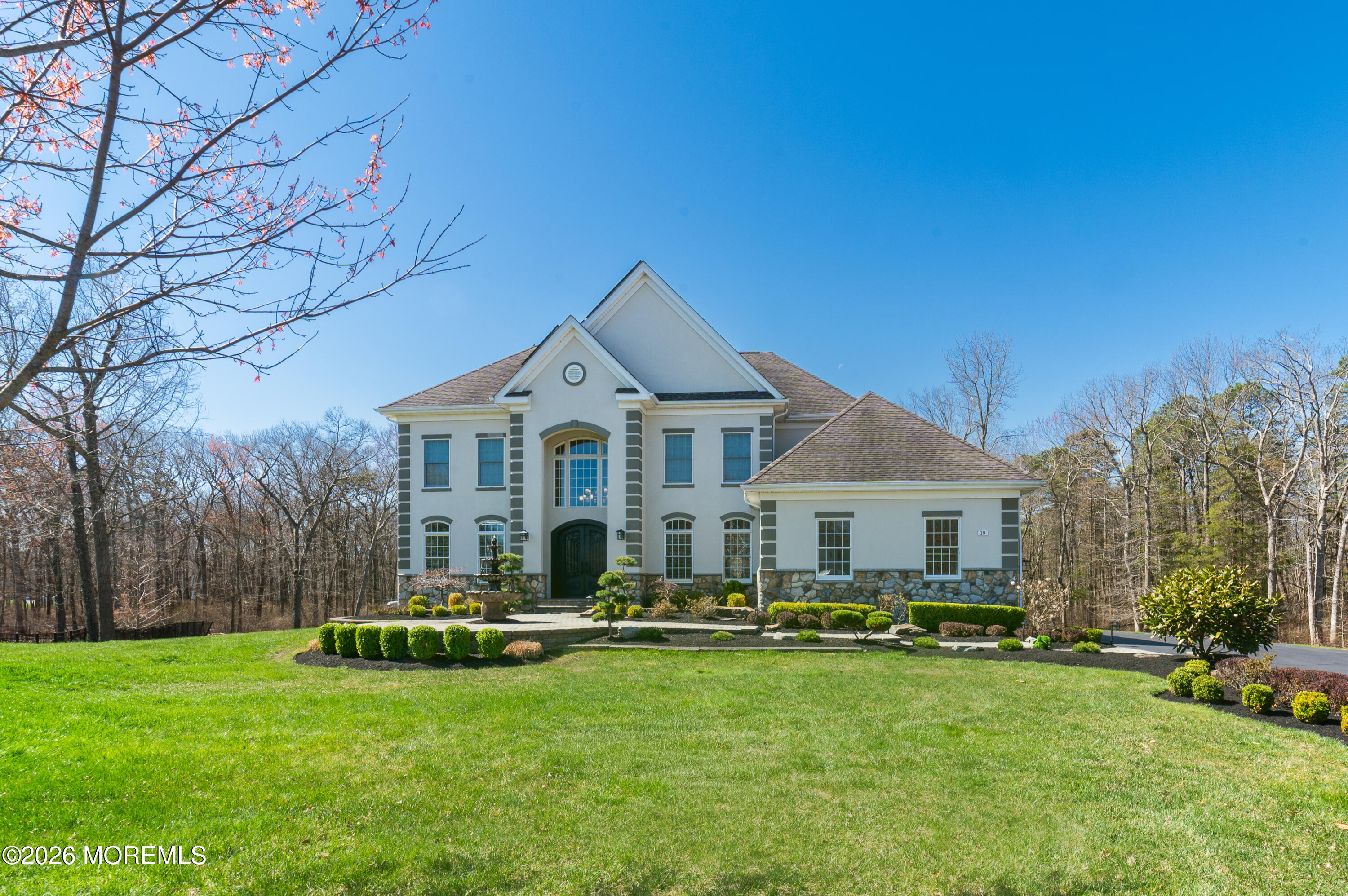 19 Lakeside Drive Jackson NJ 08527