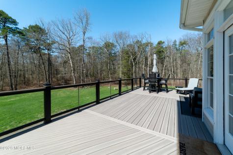 19 Lakeside Drive Jackson NJ 08527